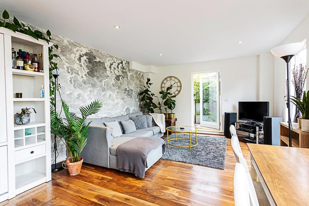 Apartment 3 Bed Luxury Penthouse In Shoreditch